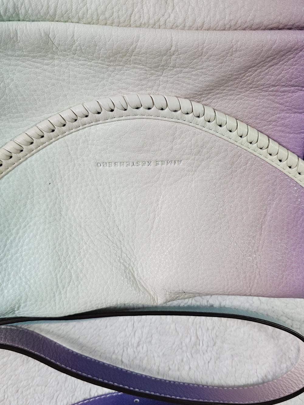 Aimee Kestenberg Pebble Leather Crossbody All For Love Aruba Ombre. - Picture 3 of 14